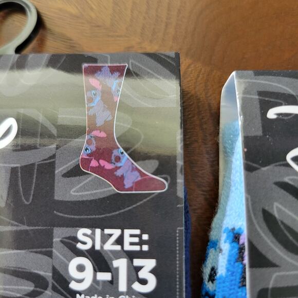 2 Pair Disney Lilo & STITCH Crew Socks Mens / Womens - Size 9-13 - Picture 3 of 5